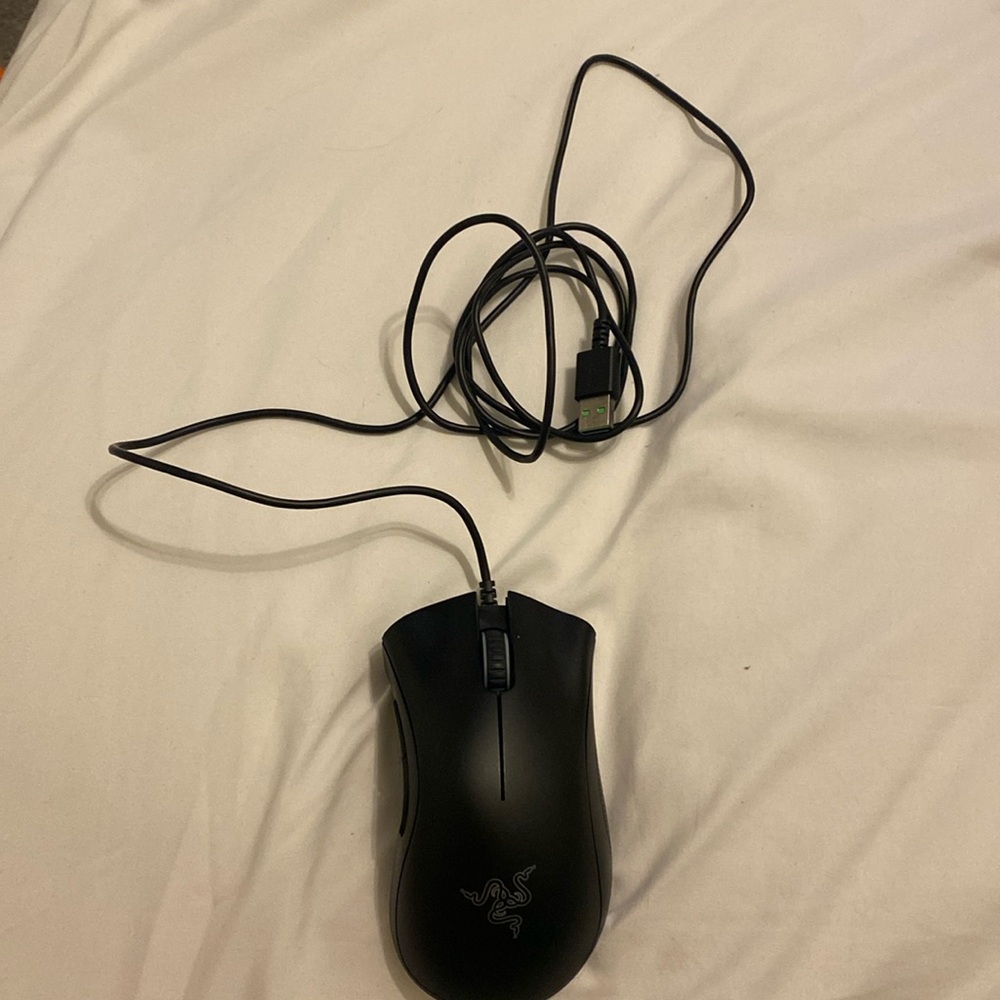 Razer rgb deathhadder gaming mouse
